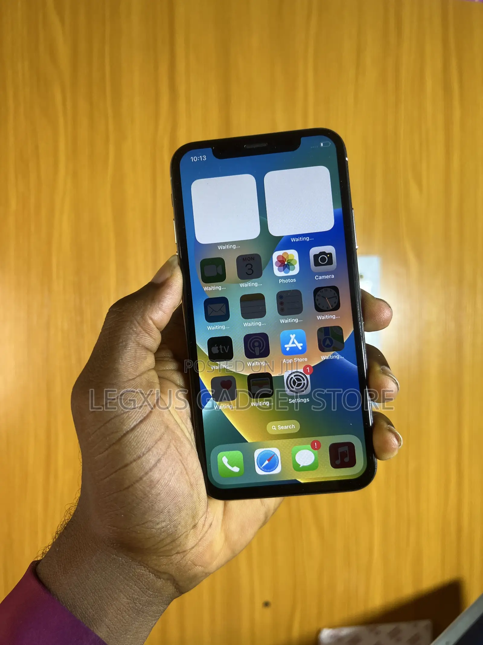 Apple iPhone X 64 GB White
