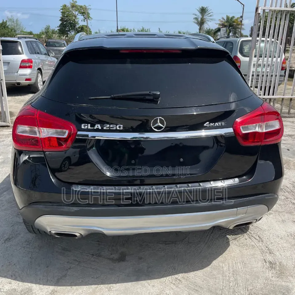 Mercedes-Benz GLA 250 2015 Black