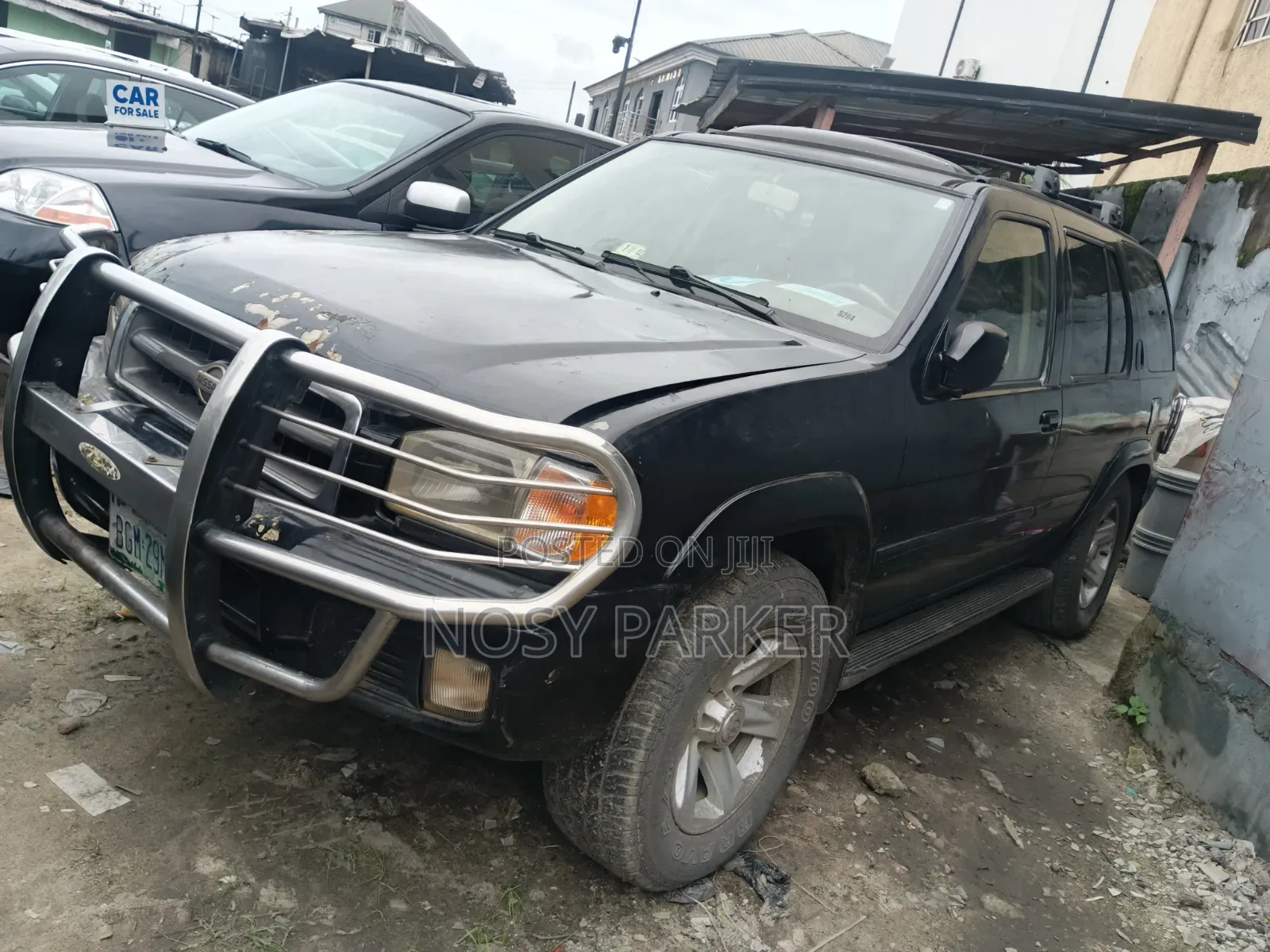 Nissan Pathfinder Automatic 2000 Black