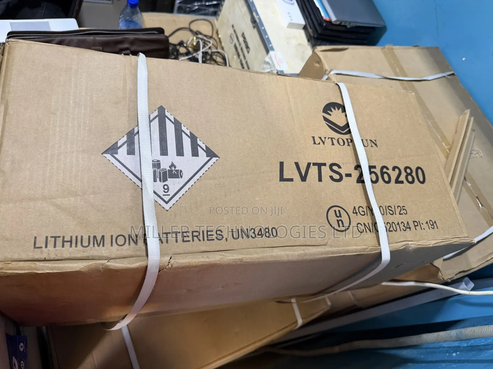 LVTOPSUN 7kWh 48V Rechargeable Lithium Battery