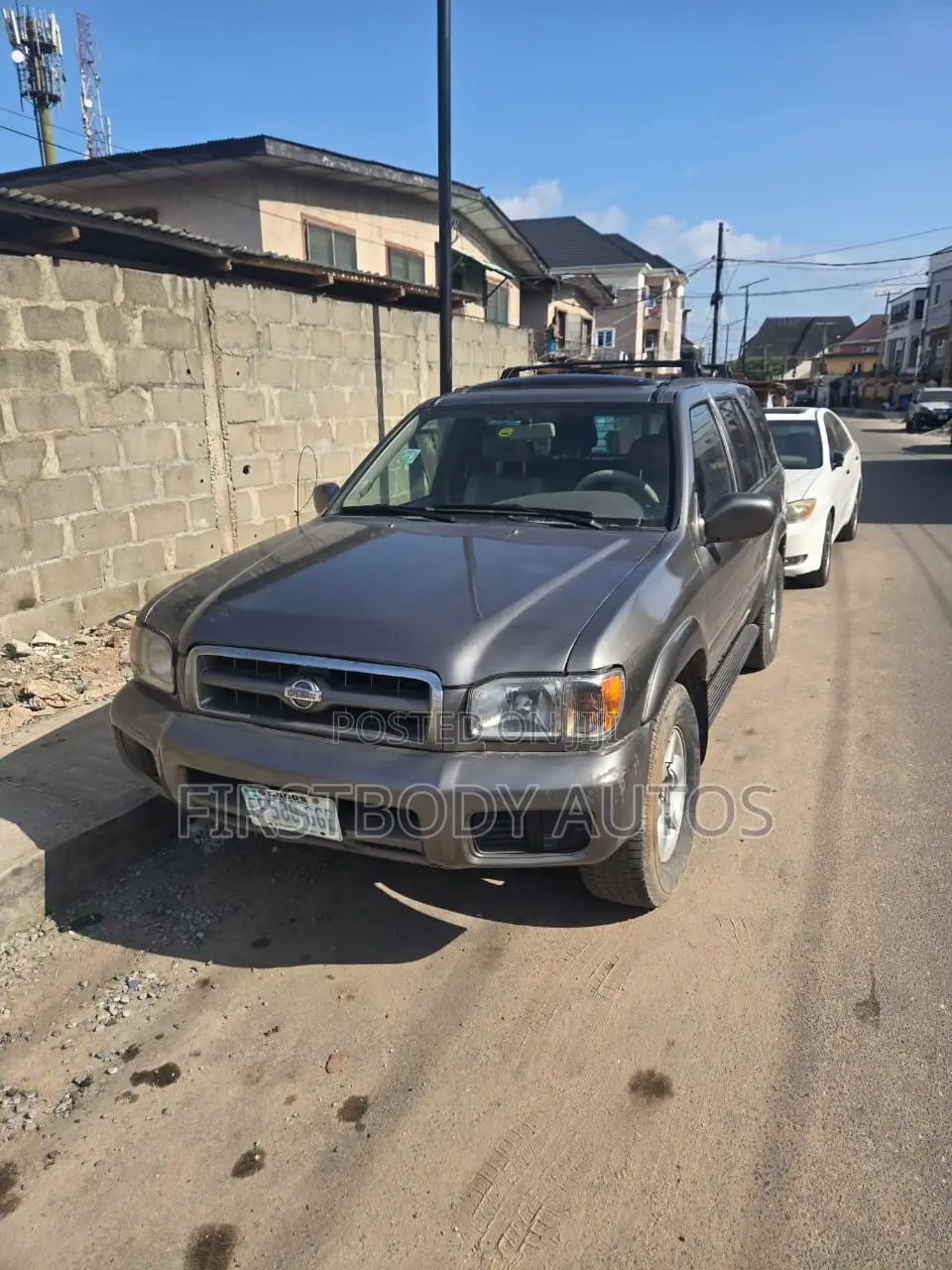 Nissan Pathfinder 2002 Gray