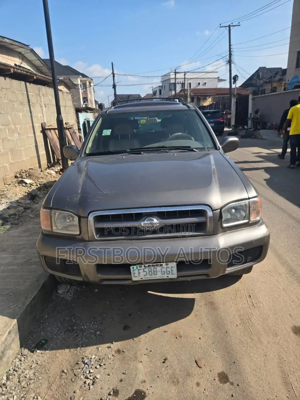 Nissan Pathfinder 2002 Gray