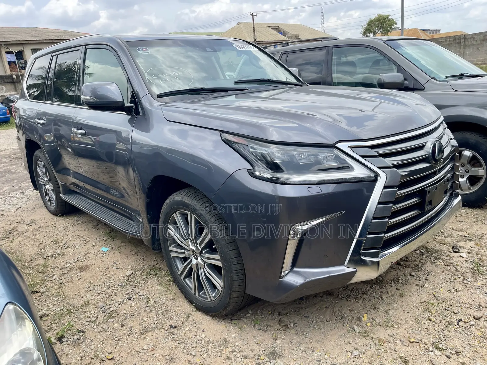 Lexus LX 570 (5 seats) AWD 2017 Gray