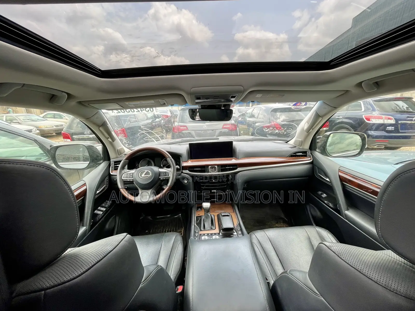 Lexus LX 570 (5 seats) AWD 2017 Gray