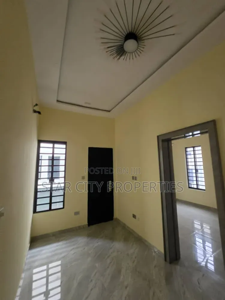5bdrm Duplex in Omole Phase 2 for sale