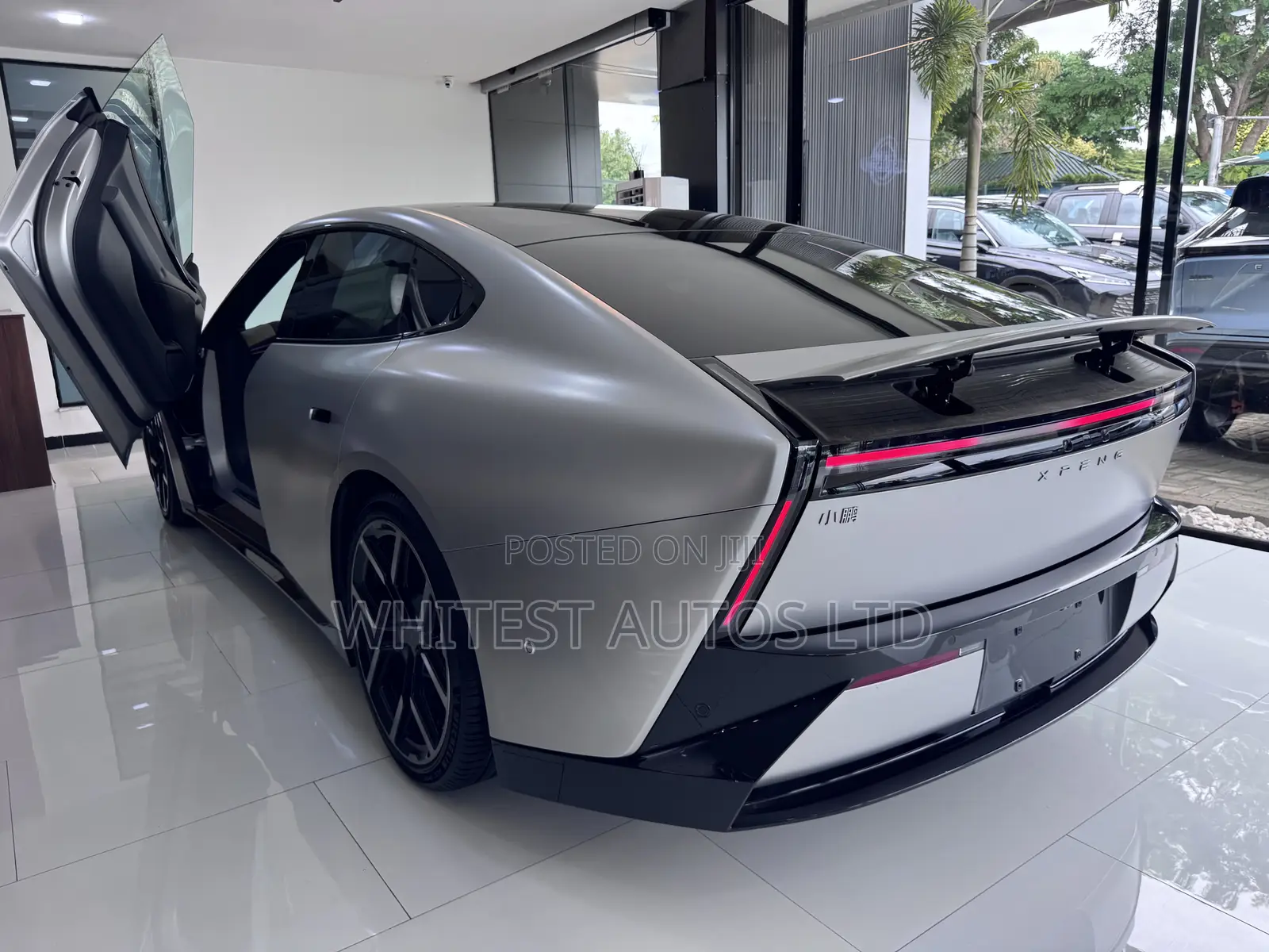 New XPeng P7 424hp All Wheel 2025 Silver