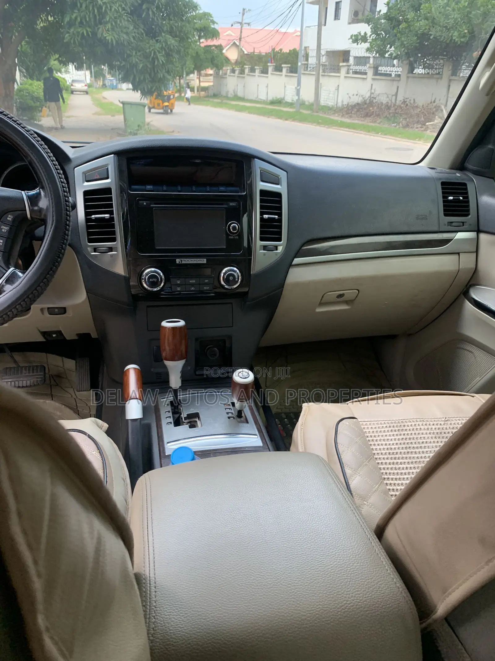 Mitsubishi Pajero 2018 Black