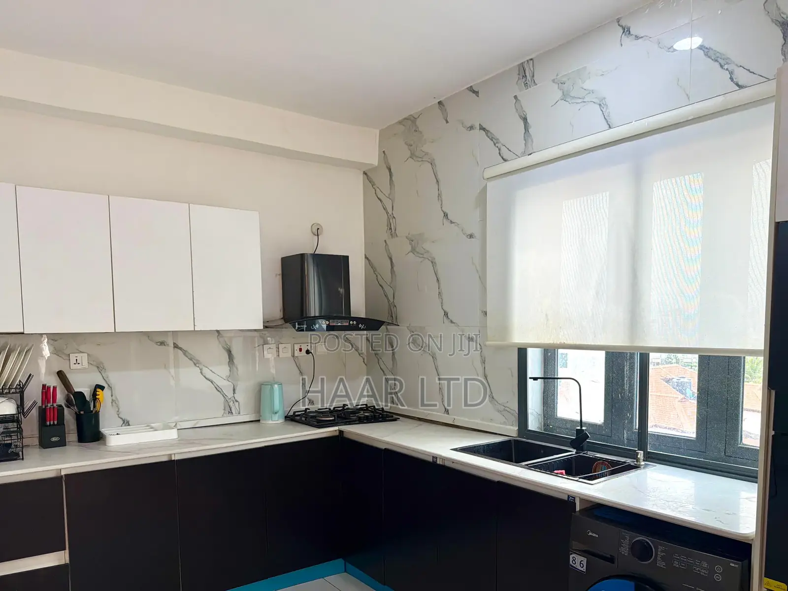 Pent Floor 2 Bedroom Apartment With a Rooftop Swimming Pool