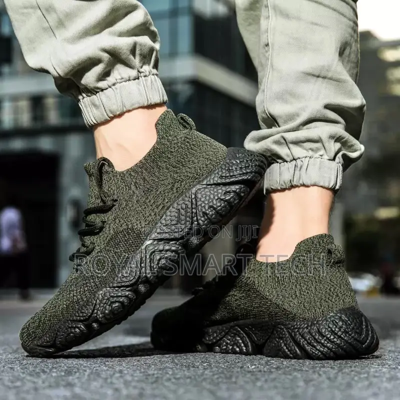 Men’s Sneakers