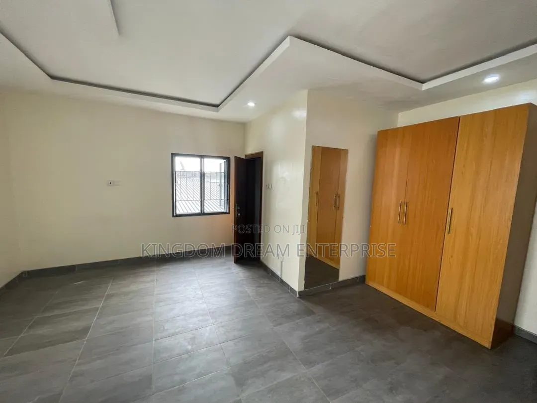 3bdrm Apartment in Urban Prime Estate, Lekki Phase 2 for rent