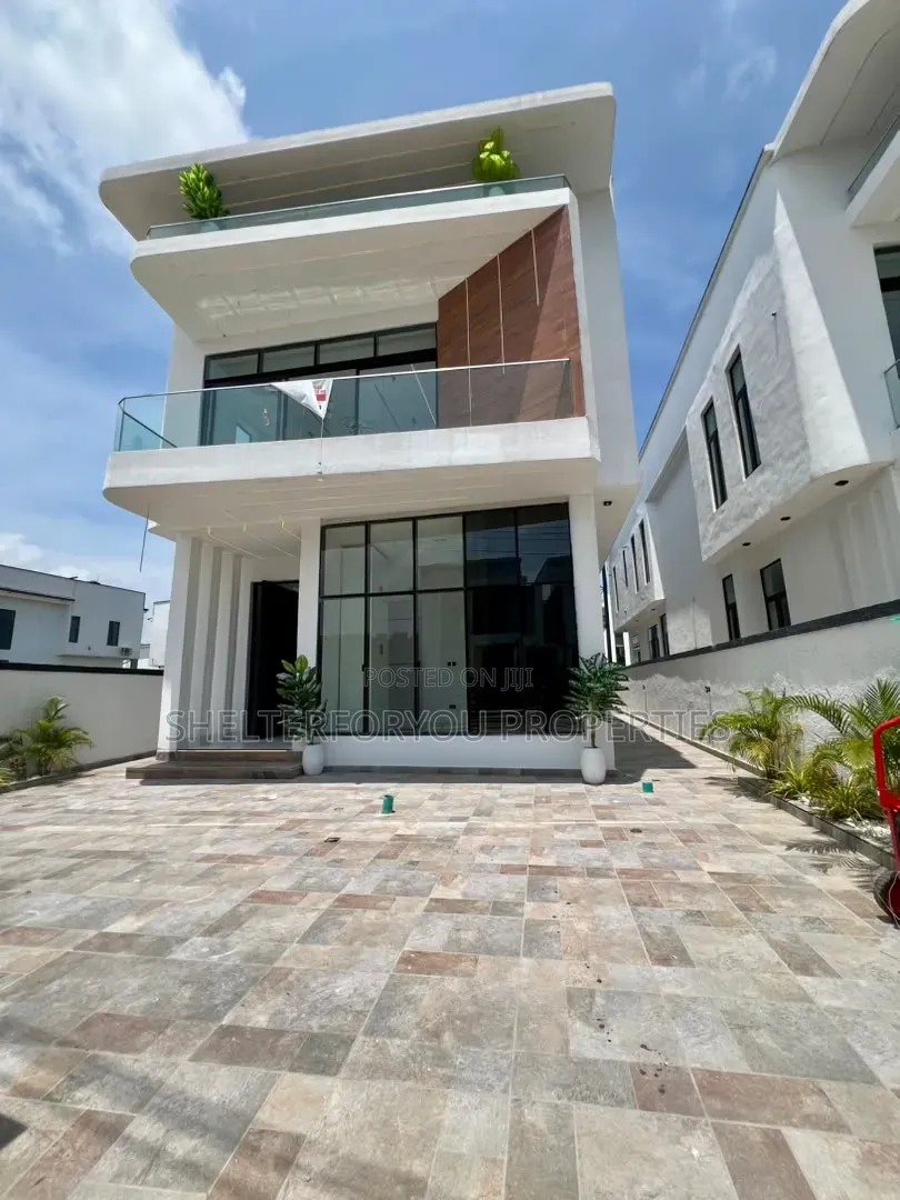 5bdrm Duplex in Lekki Expressway for sale
