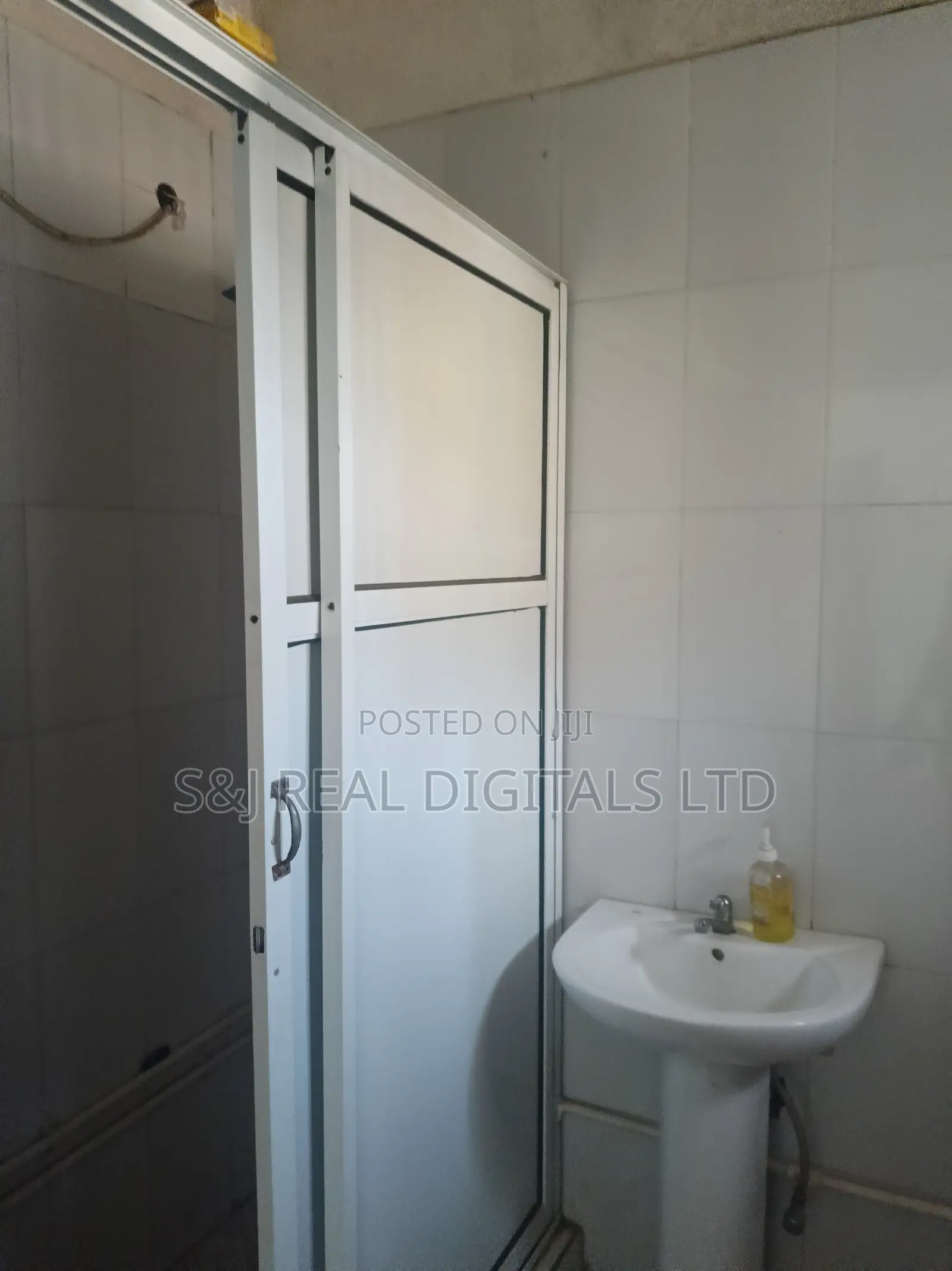 2bdrm Block of Flats in Kubwa for rent