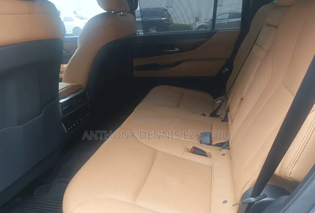 Lexus LX 600 2022 Gray