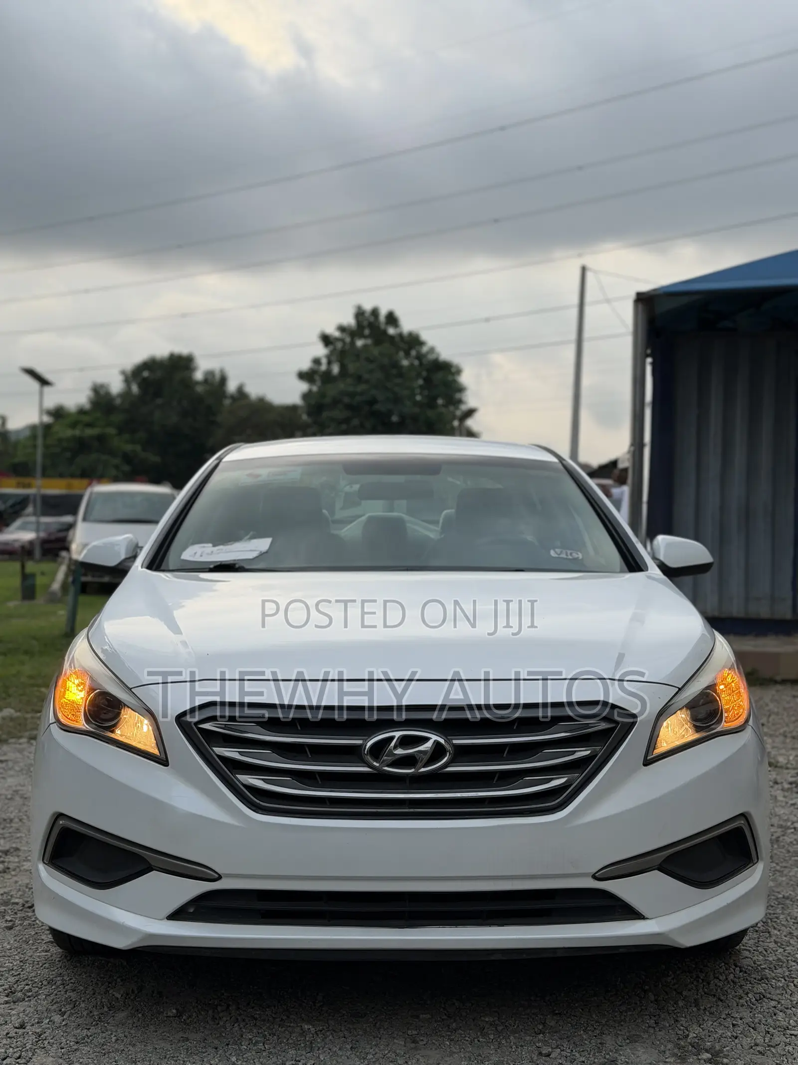 Hyundai Sonata Base Sedan FWD (2.4L 4cyl 6A) 2017 White