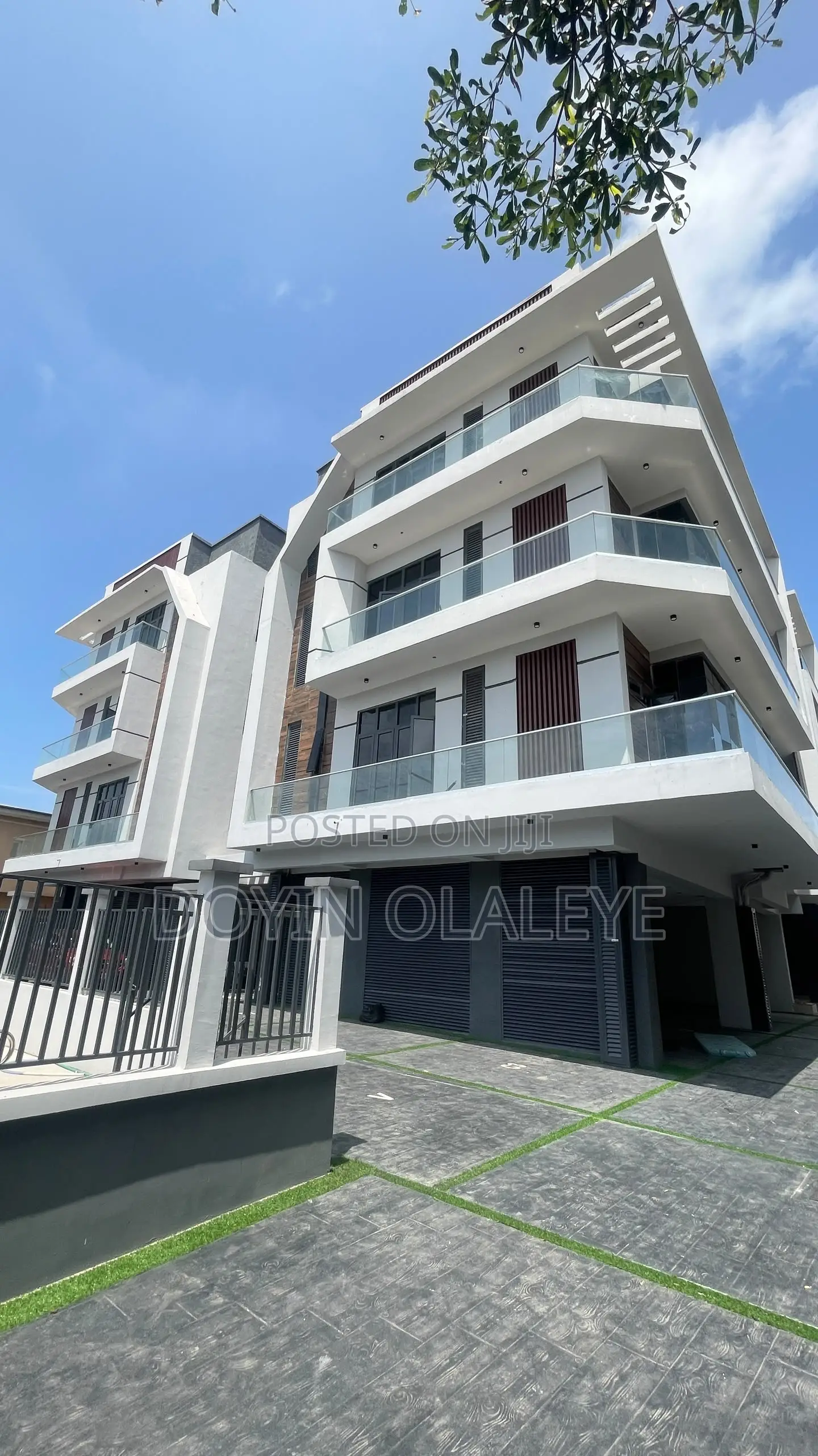 3bdrm Apartment in Victoria Island for rent