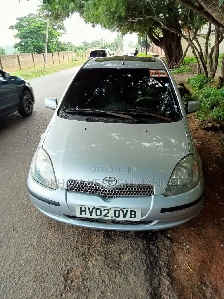Toyota Yaris 2004 Silver