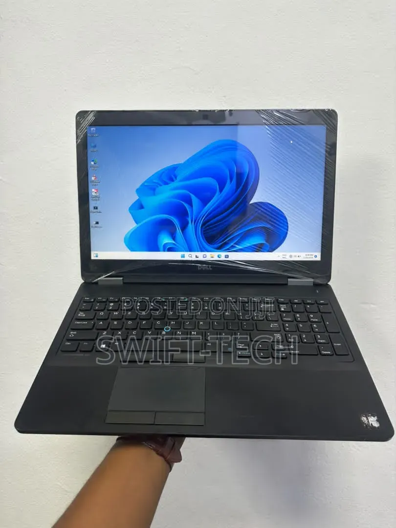 Laptop Dell Latitude E5570 8GB Intel Core i5 SSD 128GB