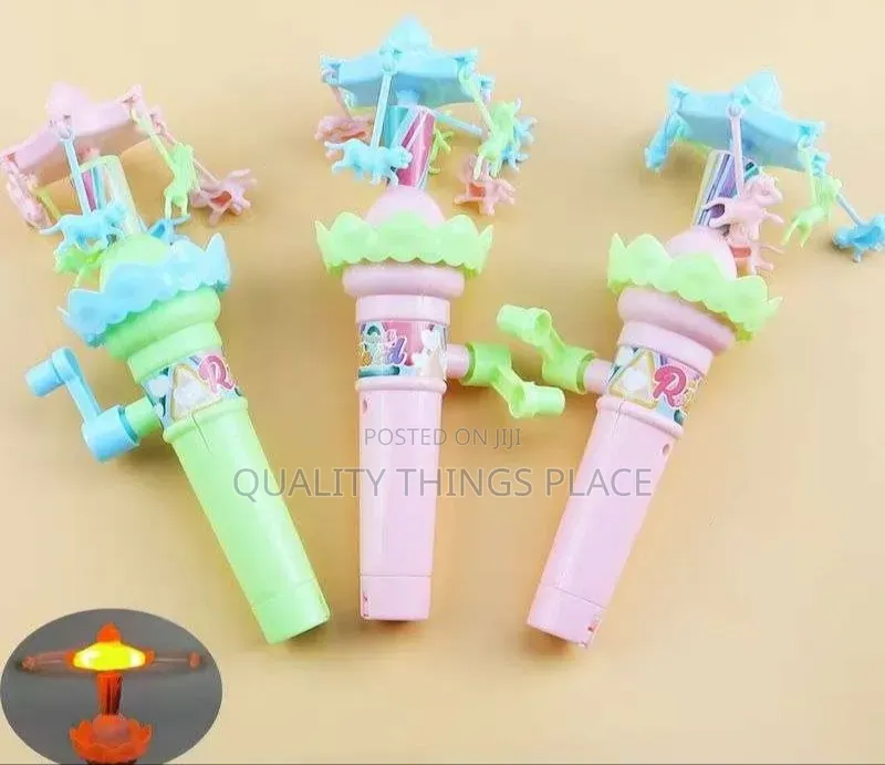 Hand-Cranked Carousel Kindergarten Cartoon Ferris Wheel Plastic Toy