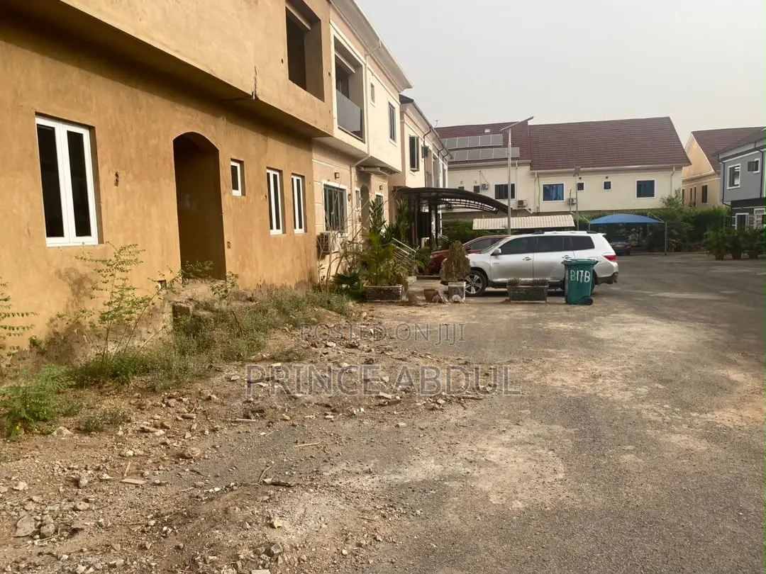 4bdrm House in Life Camp for sale