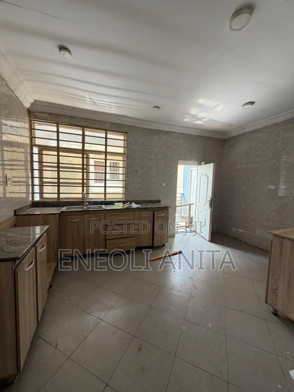3bdrm Block of Flats in Jahi for rent
