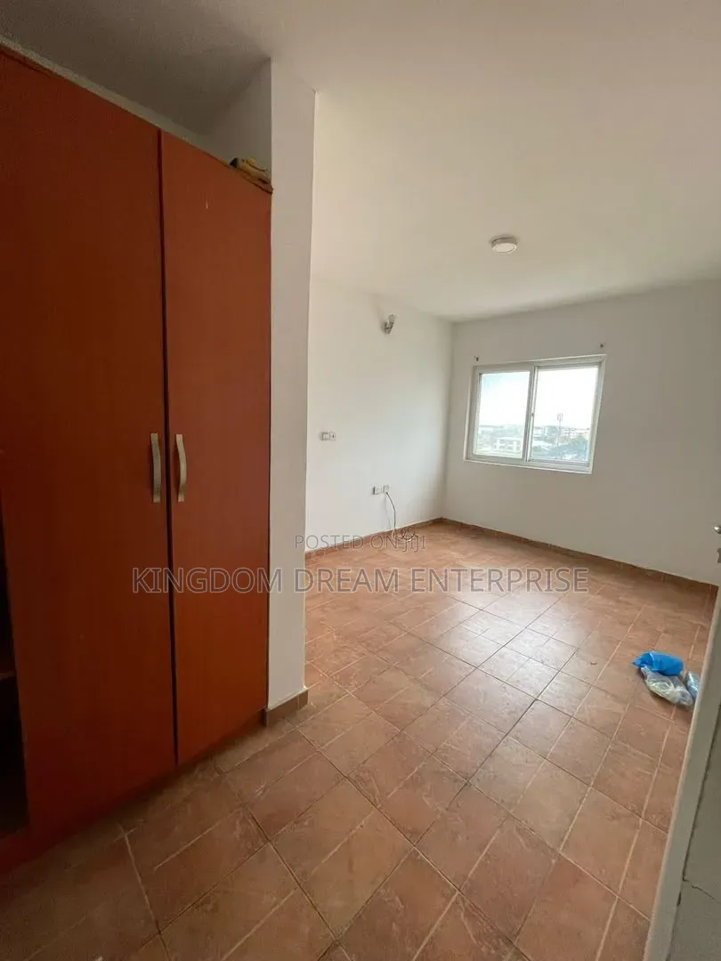 3bdrm Apartment in Ikate Lekki Lagos for rent