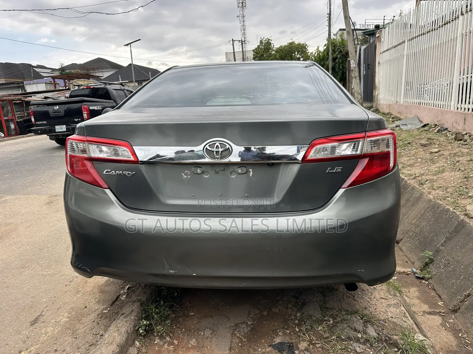 Toyota Camry LE 4dr Sedan w/Prod. End 11/13 (2.5L 4cyl 6A) 2014 Green
