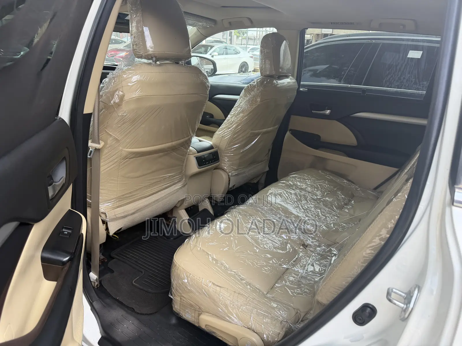 Toyota Highlander XLE 4x4 V6 (3.5L 6cyl 8A) 2017 White