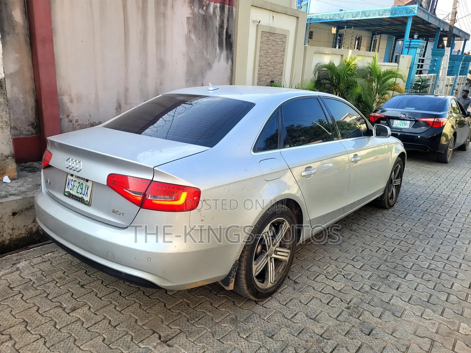 Audi A4 2.0T Premium Multitronic 2013 Silver