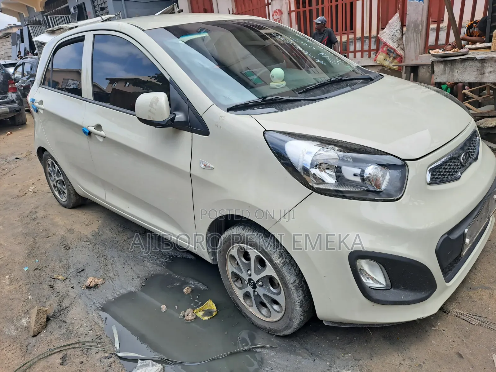 Kia Morning 2011 Off white