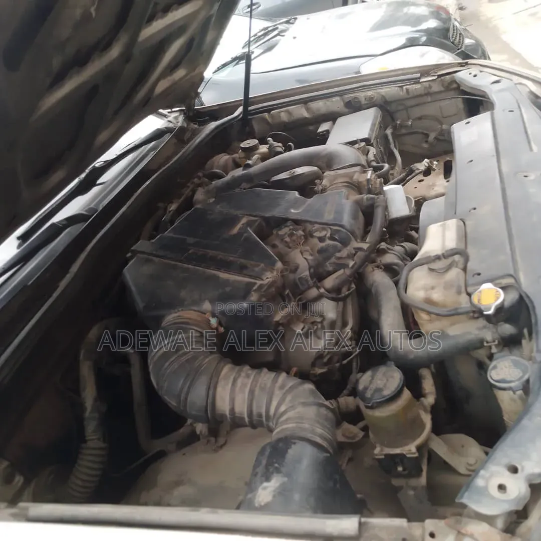Toyota 4-Runner 2005 Gold