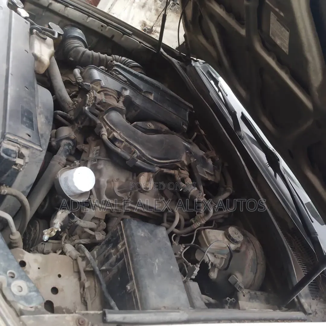 Toyota 4-Runner 2005 Gold