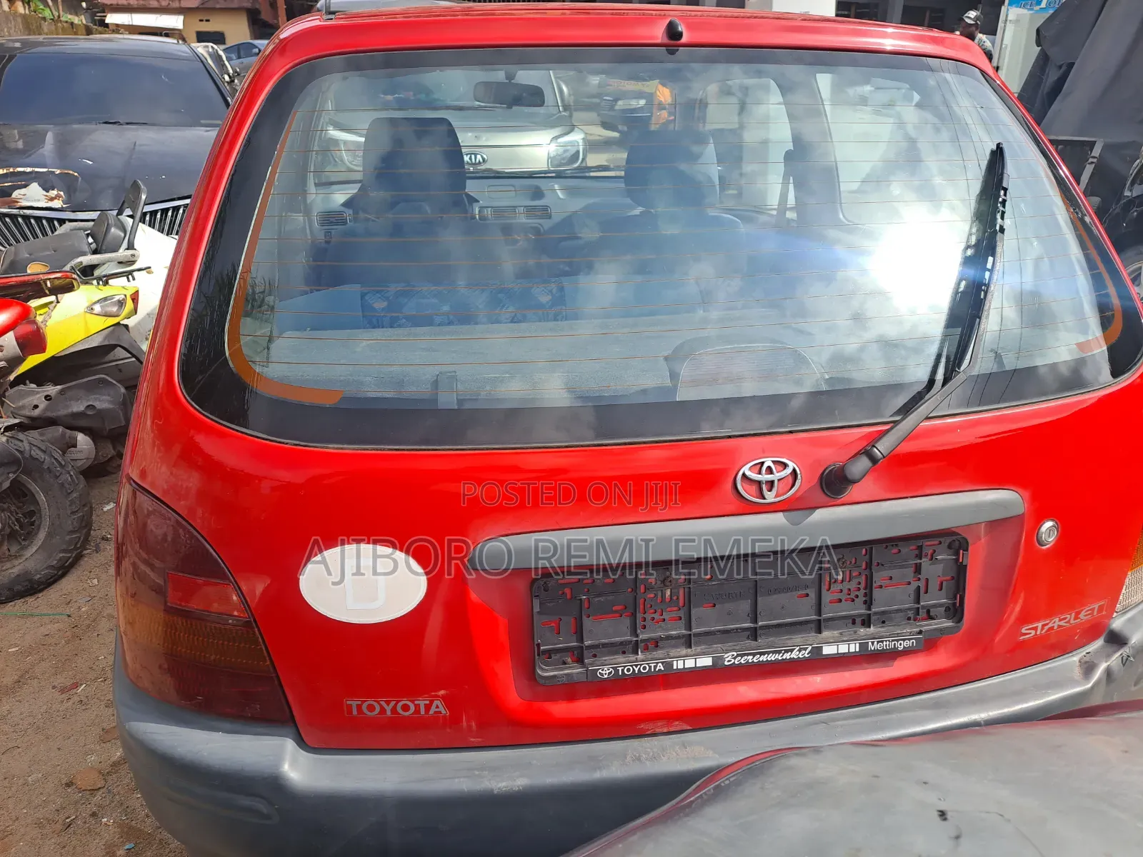 Toyota Starlet 1999 Red