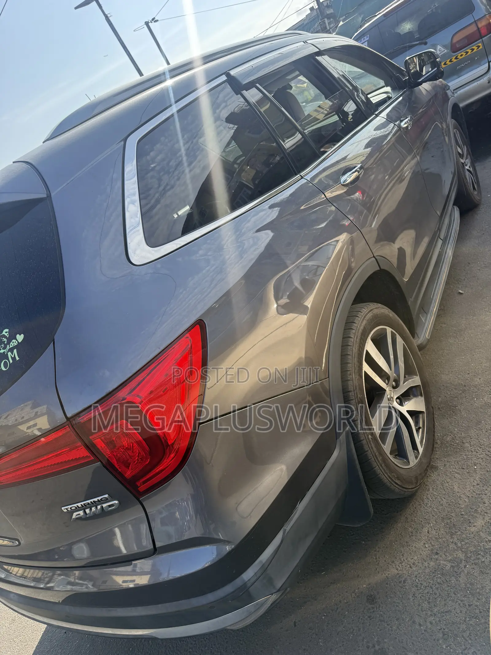 Honda Pilot Touring 4dr SUV 4WD (3.5L 6cyl 9A) 2016 Beige