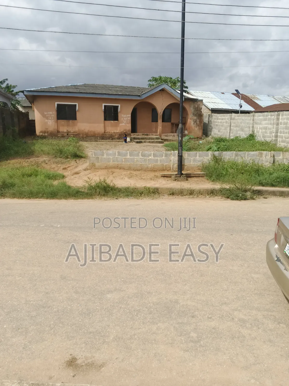 3bdrm Bungalow in Ayobo for sale