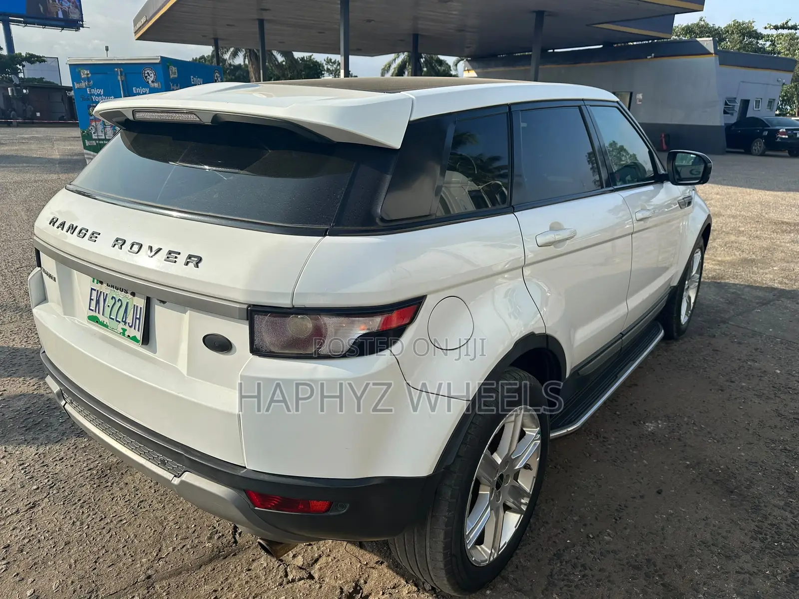 Land Rover Range Rover Evoque Pure 4x4 (2.0L 4cyl 9A) 2014 White