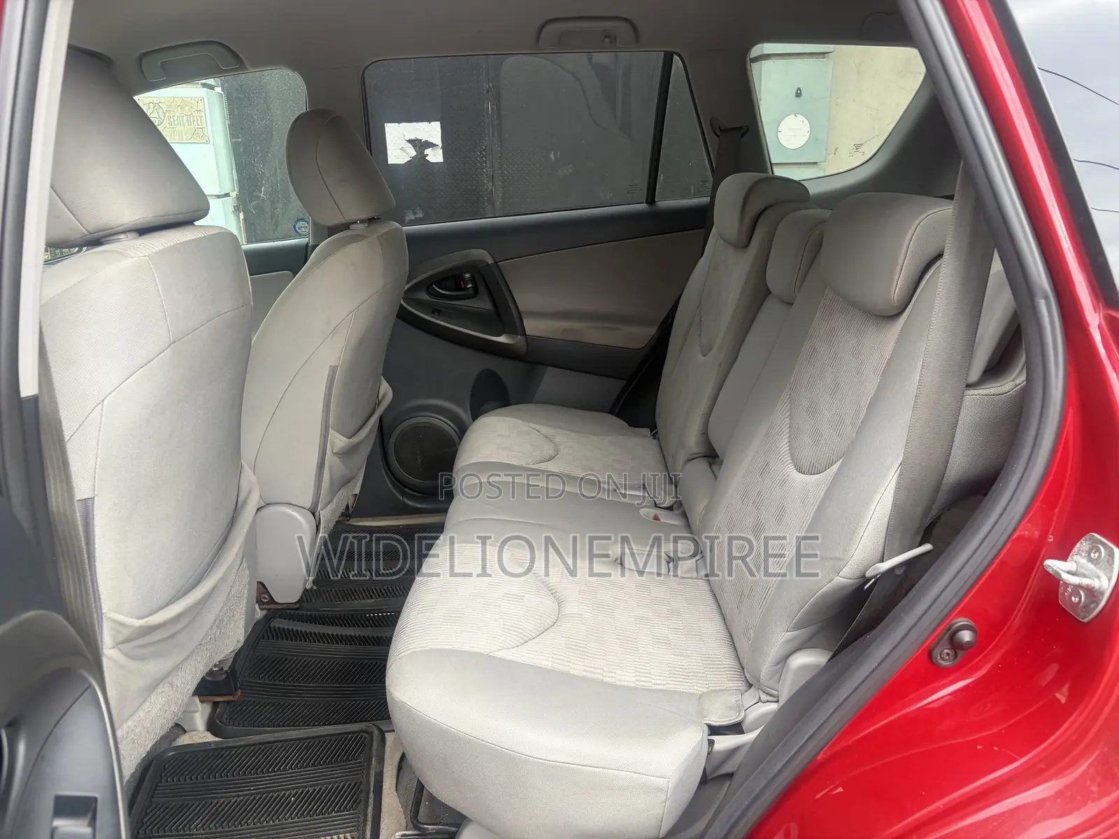 Toyota RAV4 2011 Red