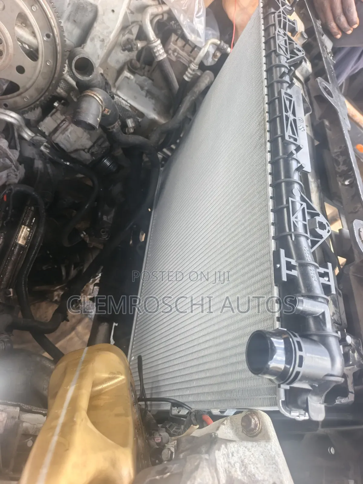 High Quality Certified Complete Brand New Radiator Range Rover Vogue.