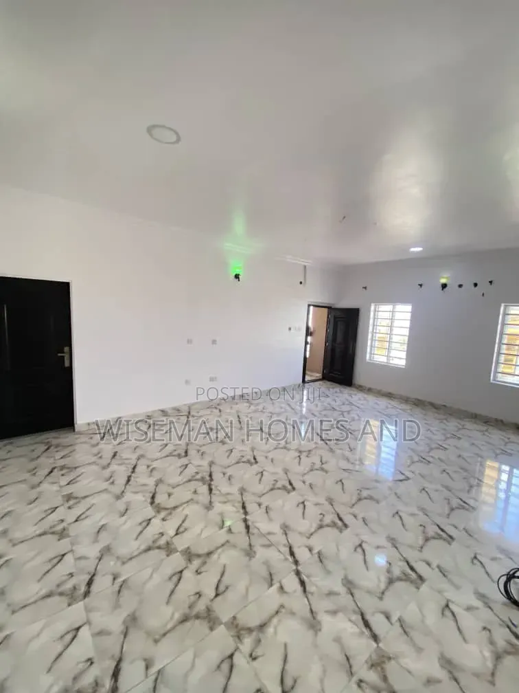 Mini Flat in Spg Ologolo Lekki for rent