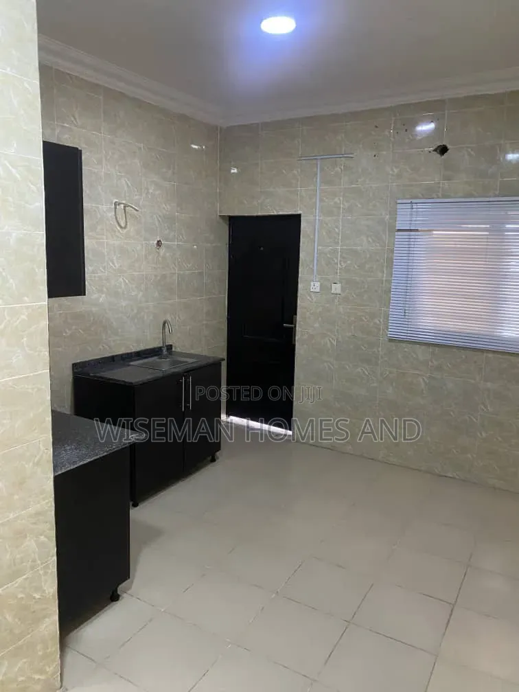 Mini Flat in Spg Ologolo Lekki for rent