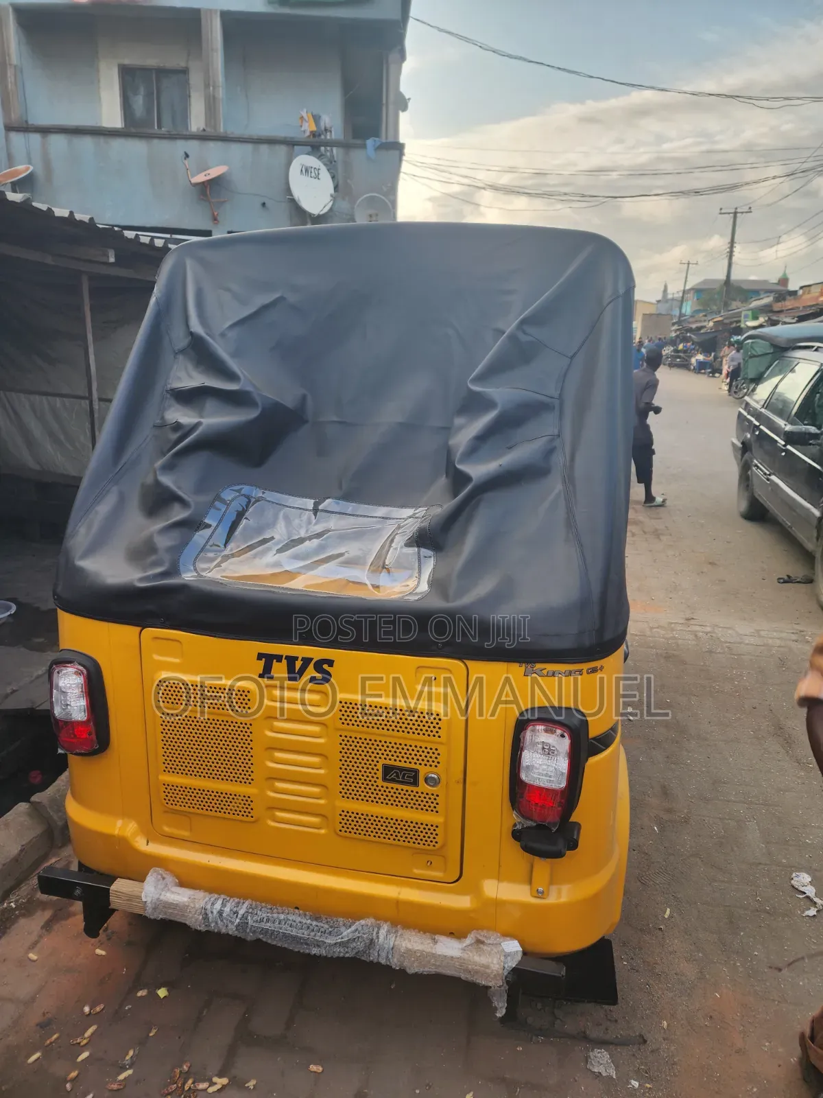 New TVS King Deluxe Plus iTouch Start 2026 Yellow