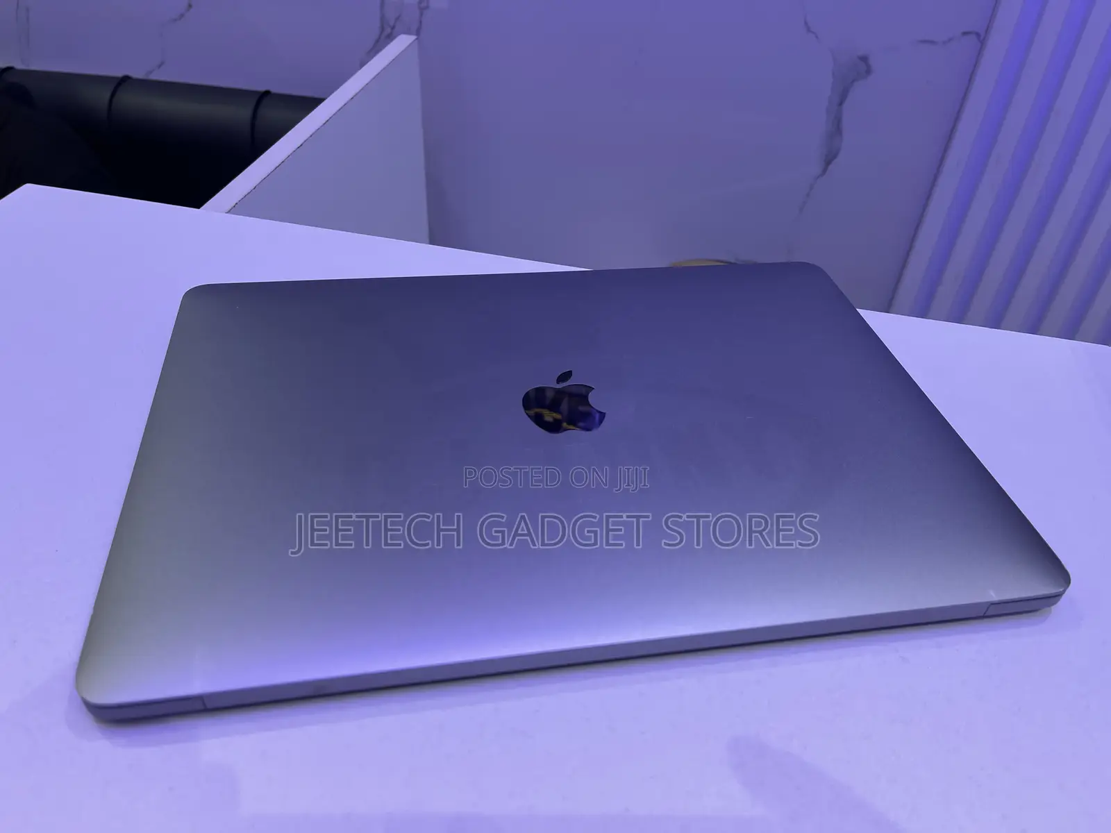 Laptop Apple MacBook Pro 2020 16GB Intel Core i5 SSD 1T