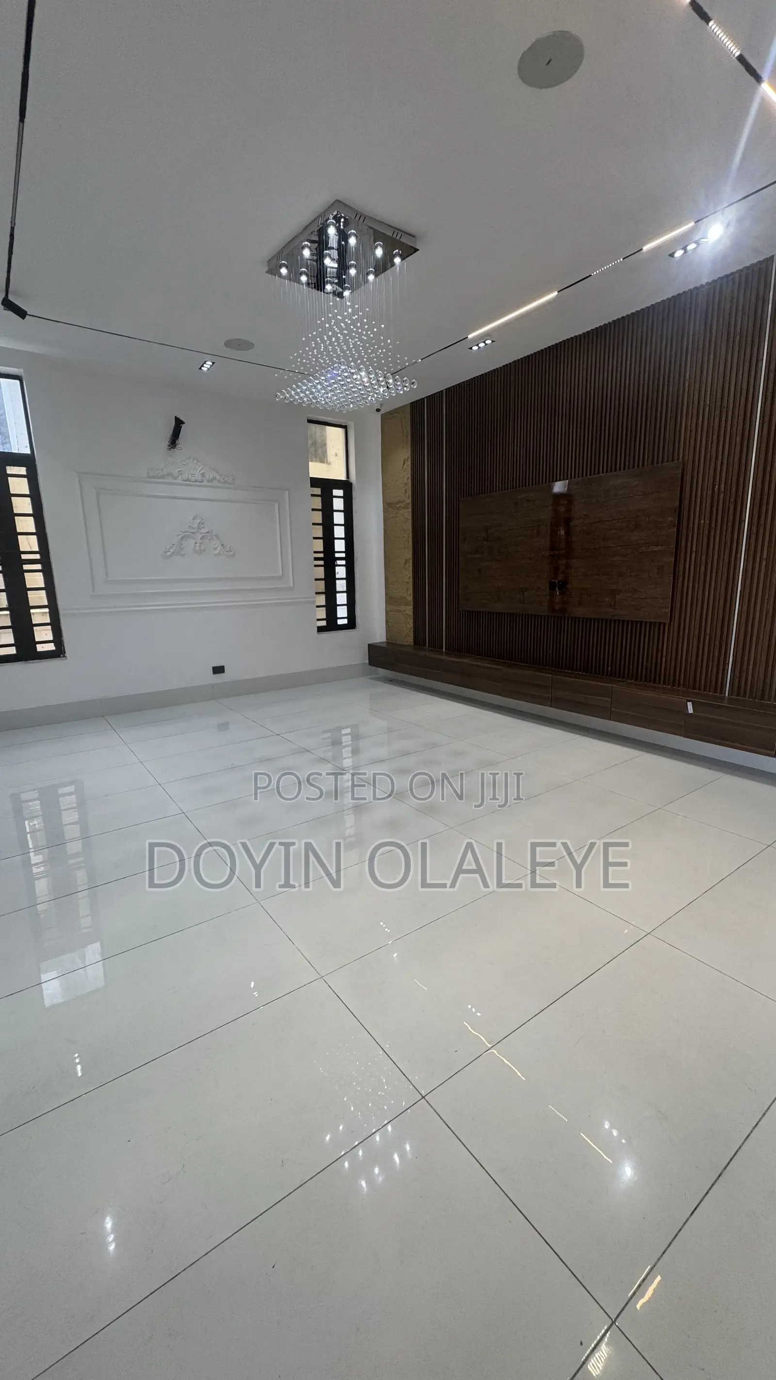 5bdrm Duplex in Ado / Ajah for sale