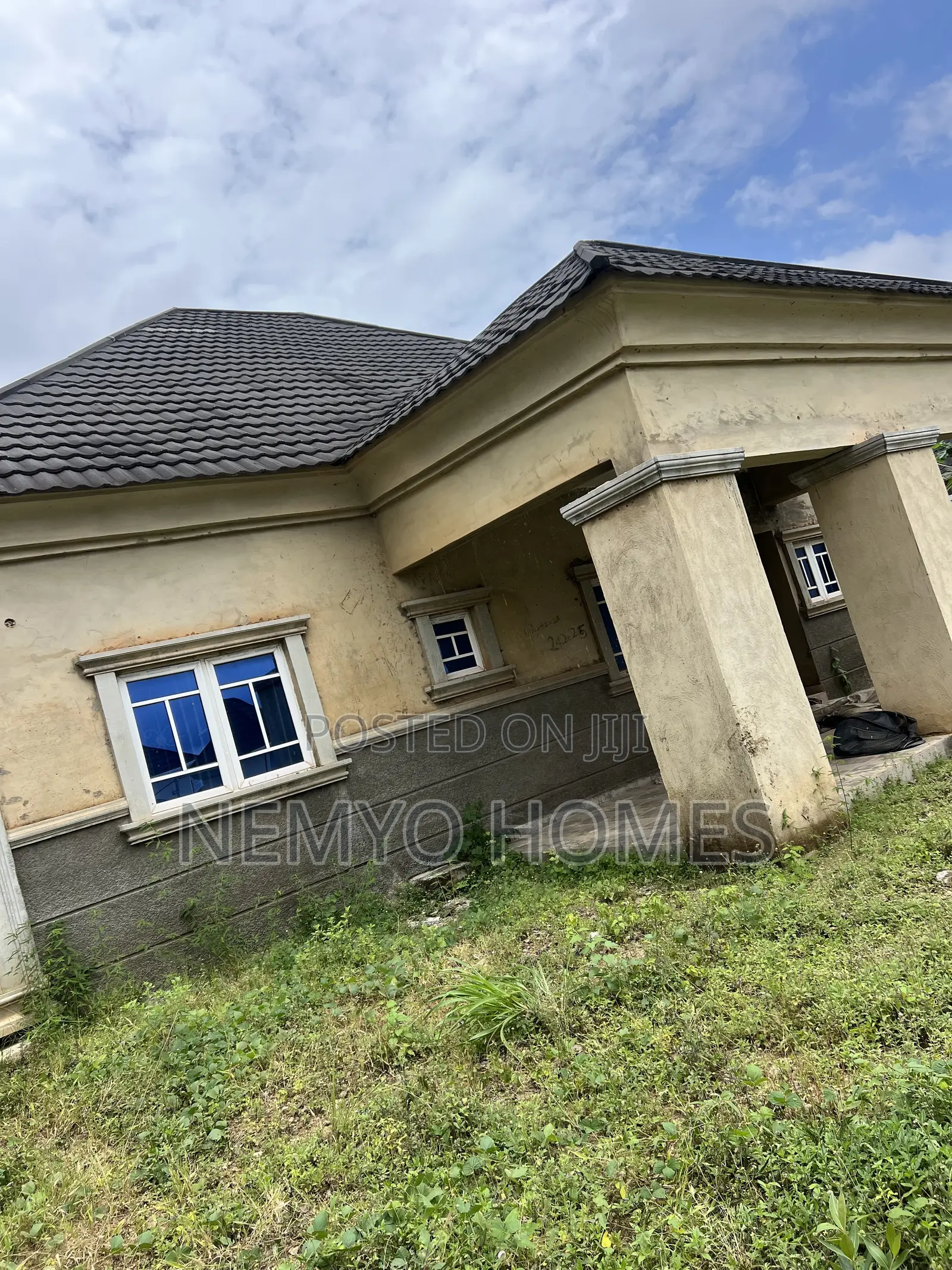 3bdrm Bungalow in Lokogoma for sale