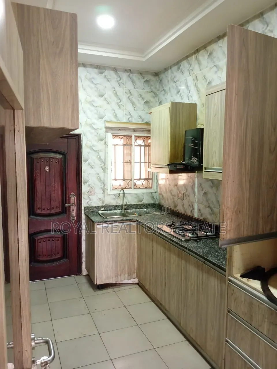 3bdrm Block of Flats in River Park Estate, Sabon Lugbe for rent