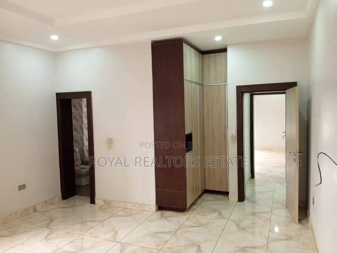 3bdrm Block of Flats in River Park Estate, Sabon Lugbe for rent