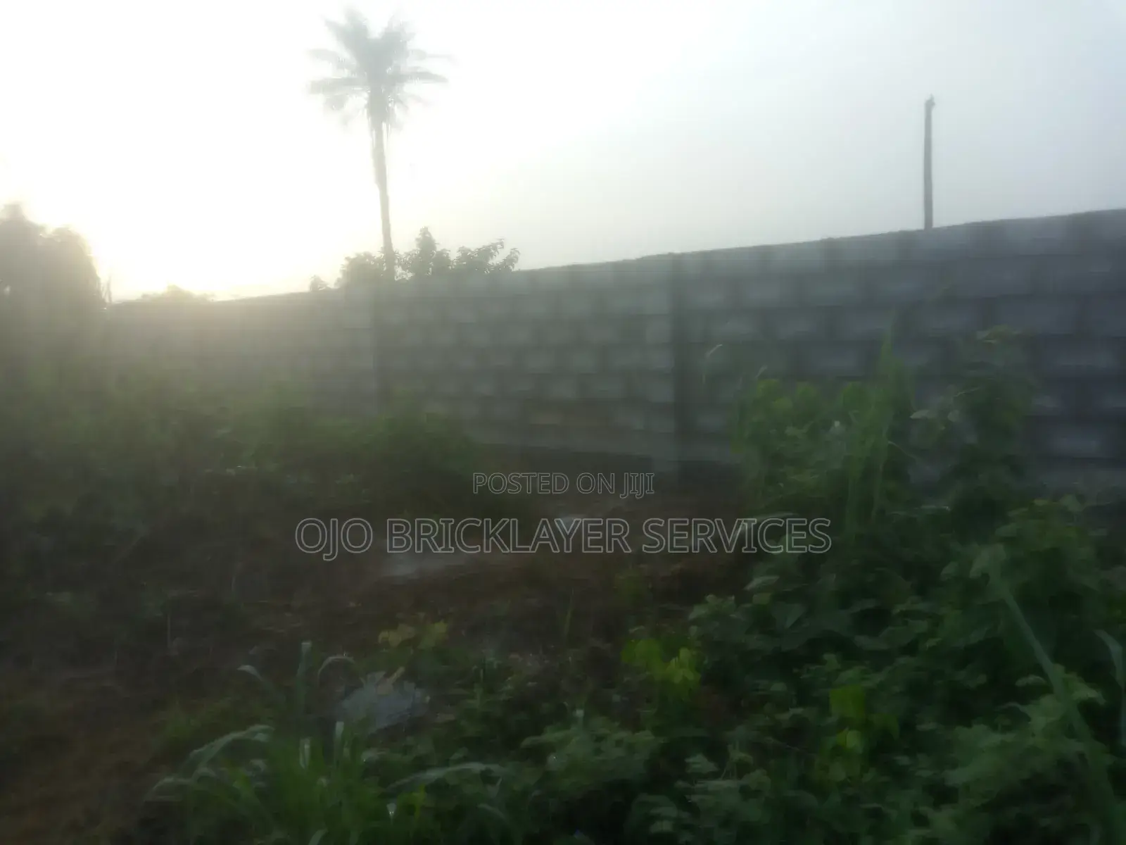 Experienced Bricklayer Available - House Fence Building