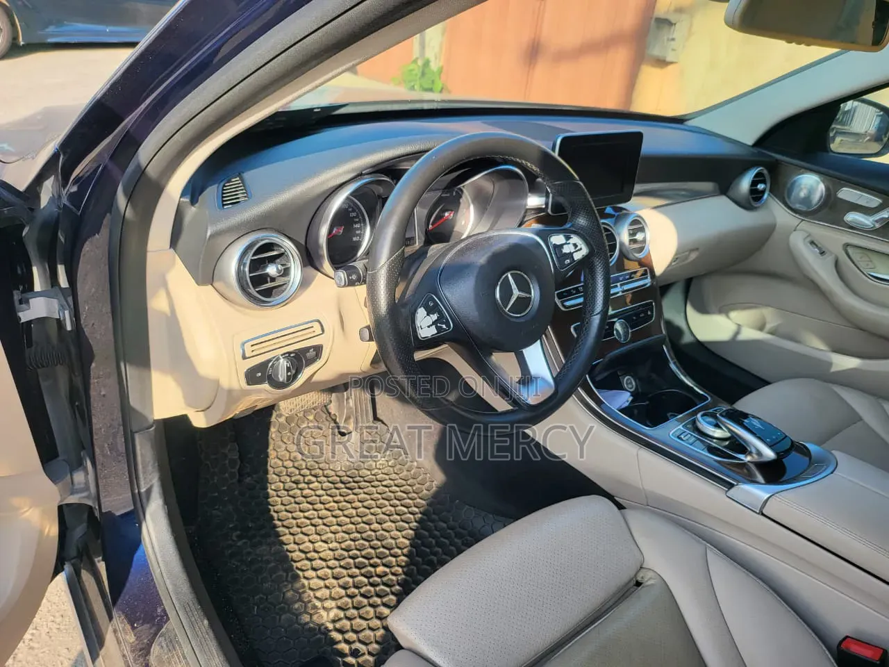 Mercedes-Benz C300 2013 Black