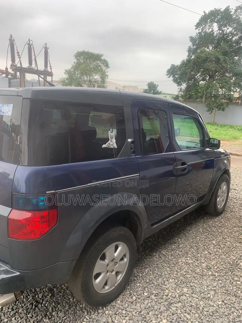 Honda Element LX 2004 Blue