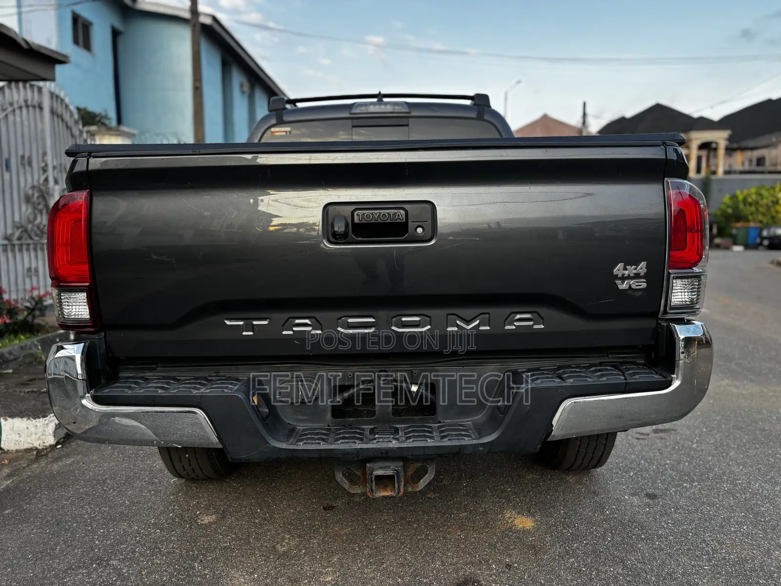 Toyota Tacoma SR5 2018 Gray