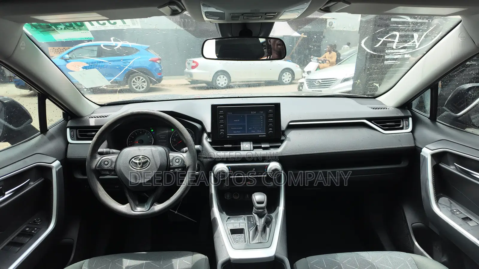 Toyota RAV4 XLE 2021 Gray